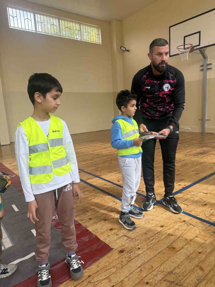 Аз съм малък пешеходец