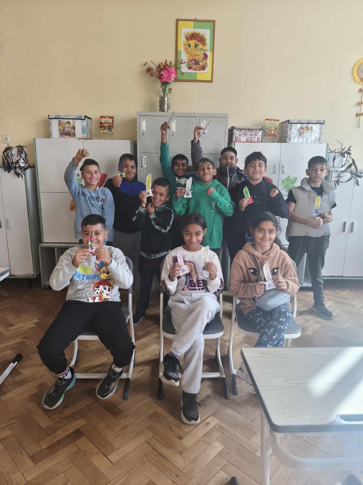 Посещение на ученици от прогимназиален етап в 4-ти клас по случай - ,,Деня на народните будители