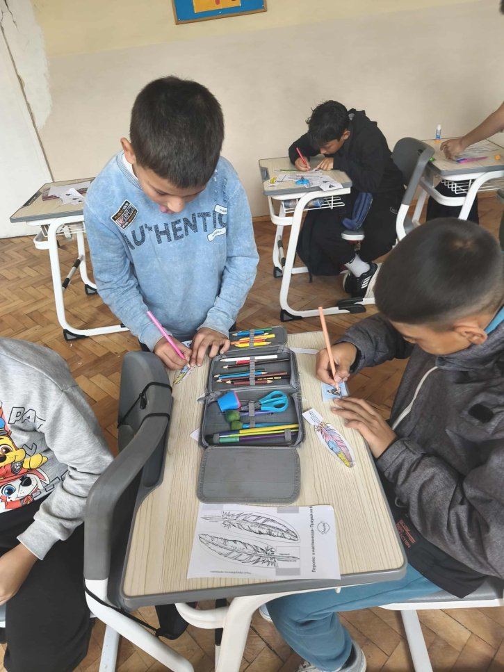 Посещение на ученици от прогимназиален етап в 4-ти клас по случай - ,,Деня на народните будители