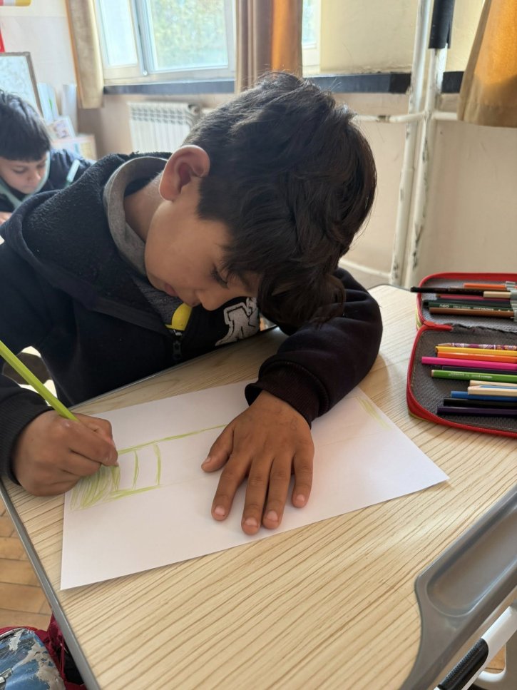 Проекти на учениците от ЦДО 1. и 2. клас за живота и делото на Васил Левски.