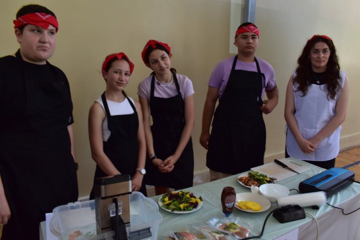ОбУ „Св. св. Кирил и Методий“ беше домакин на проекта „Вкусът на приятелството“