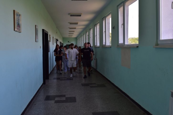 ОбУ „Св. св. Кирил и Методий“ отвори врати за бъдещите си ученици с практически дейности и STEM демонстрации