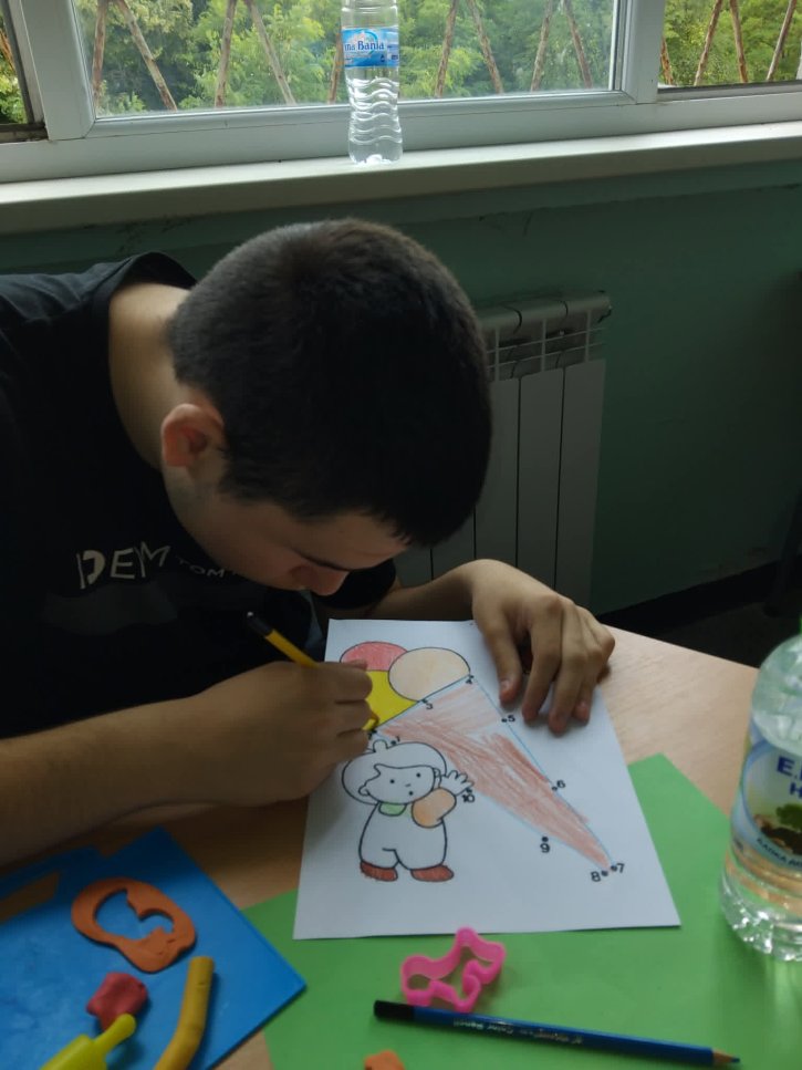 Приятелство, усмивки и споделени мигове в ОбУ „Св. св. Кирил и Методий“