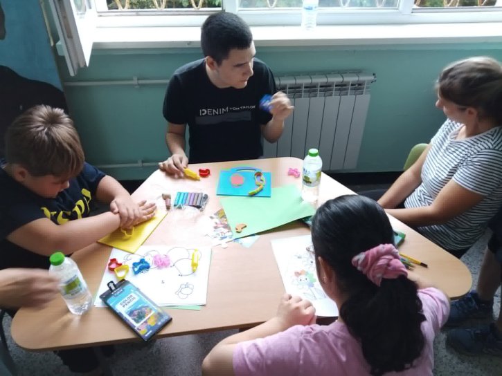 Приятелство, усмивки и споделени мигове в ОбУ „Св. св. Кирил и Методий“